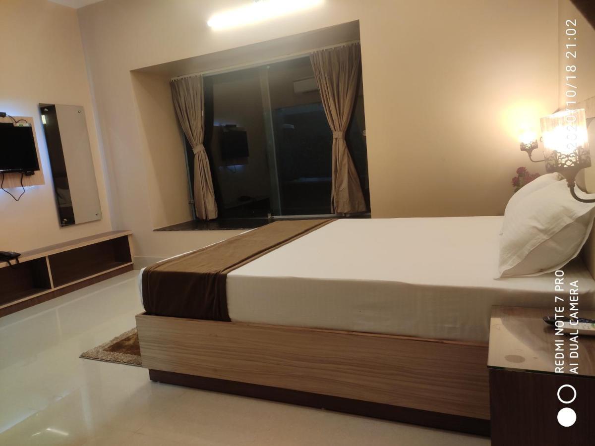 The Pearl Hotel Puri Exterior photo